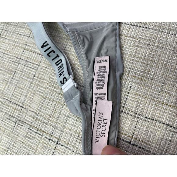 Victoria’s Secret Women's Gray Adjustable Strap Seamless Bra Size 32B - Picture 5 of 8